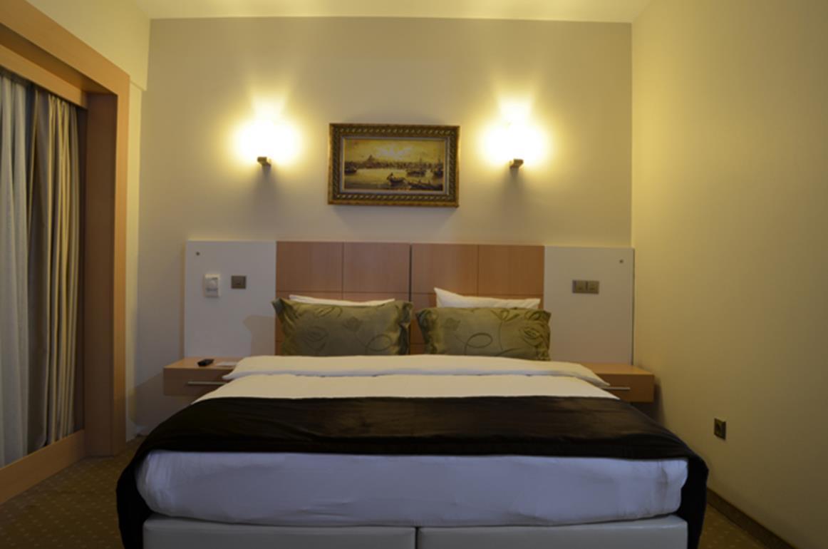 Life Port Hotel Istanbul Sekerpinari ภายนอก รูปภาพ